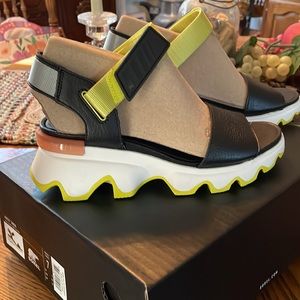 Sorel Kenetic Sandal